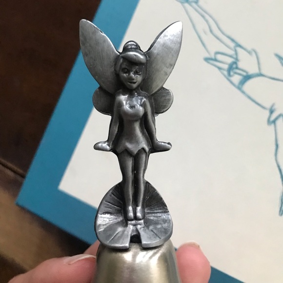 TINKERBELL DISNEY METAL BELL VINTAGE APPROX. 3” - Picture 2 of 7